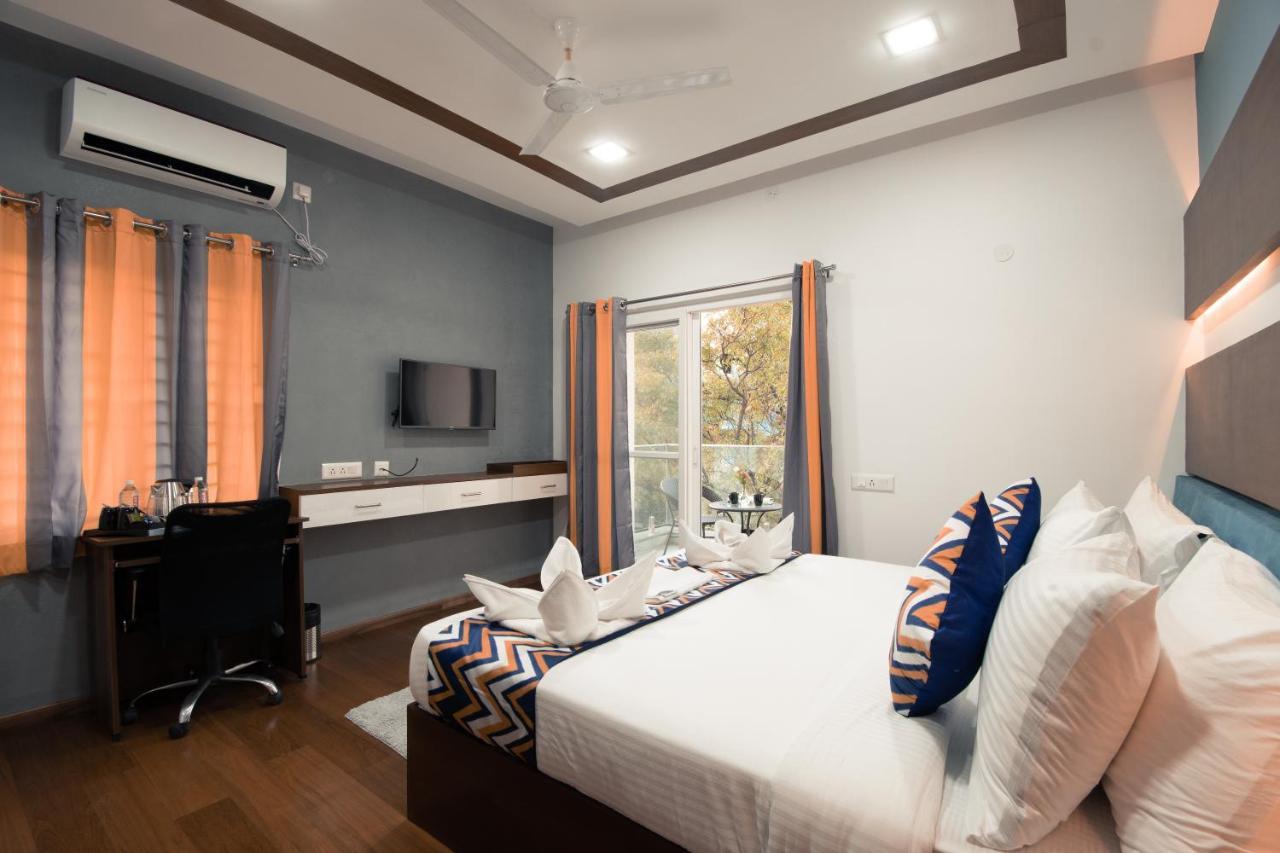 Athulya Residence Suite Rooms Бангалор Екстериор снимка