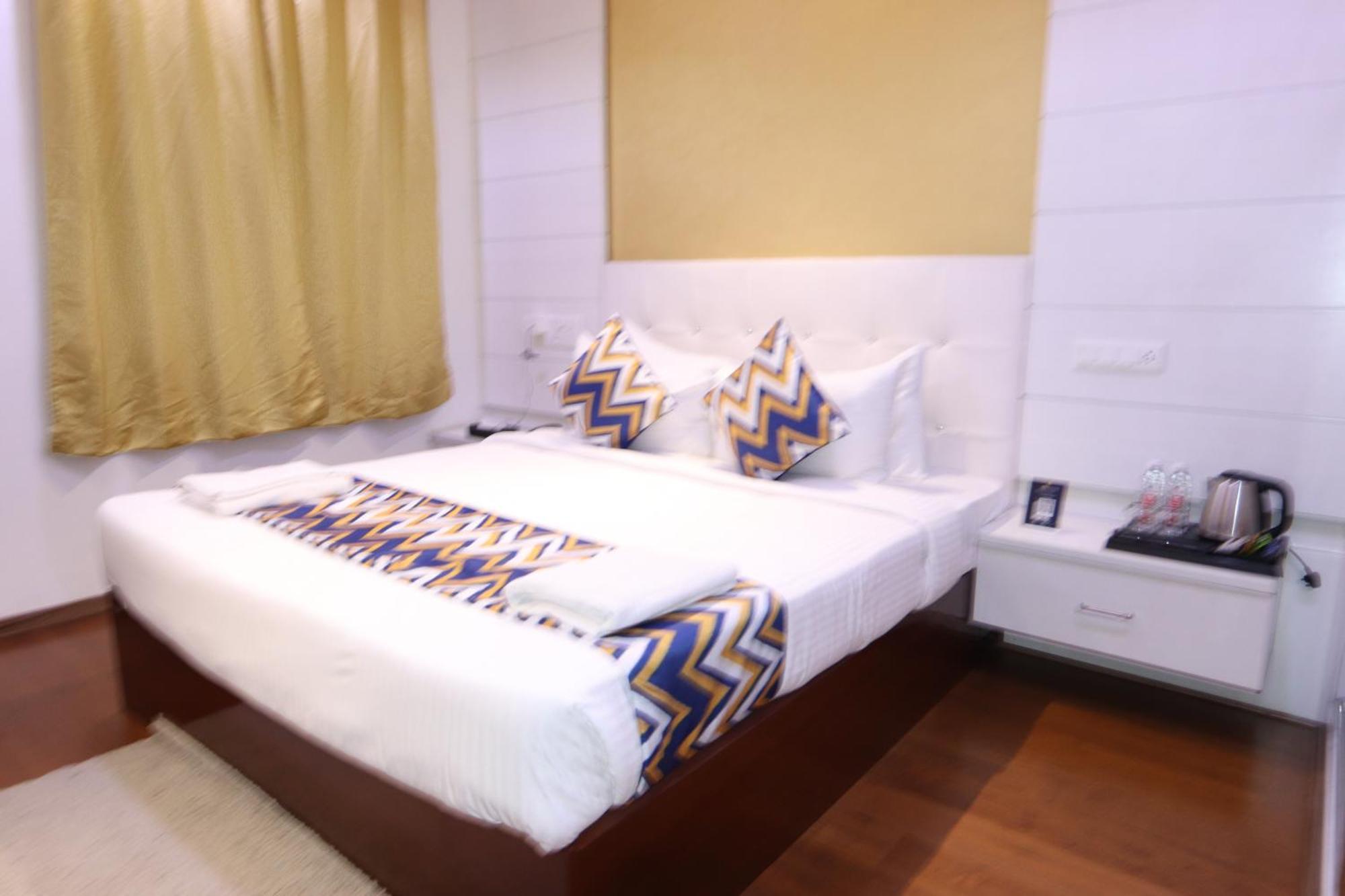 Athulya Residence Suite Rooms Бангалор Екстериор снимка